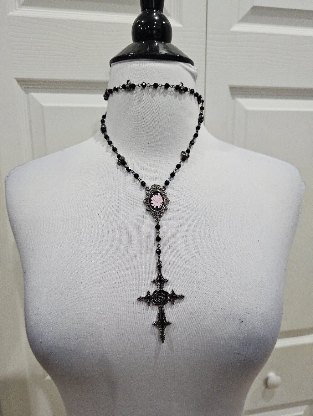Dolls Kill Goth Widow Holy Mark Rosary Black Cross Rose Cameo Skull Necklace - Picture 1 of 7